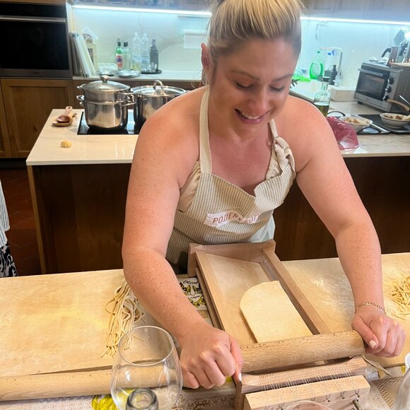 Meet Margot! - Picture 2 of 16